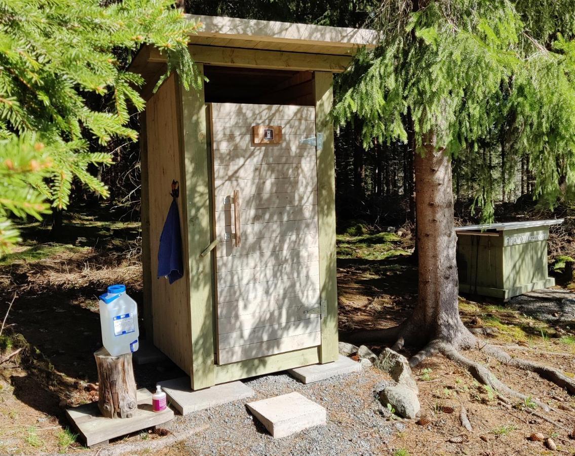 Отель Satukurki-Vierasmaja - Simple And Cute Cabin Састамала Экстерьер фото